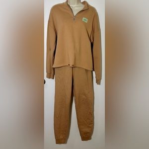 NWT Paloma wool wellness sweatshirt and matching pants. Sz Medium